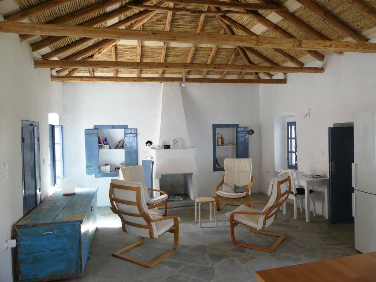 Lovely Traditionnal House With Sea View Tiros Exterior photo